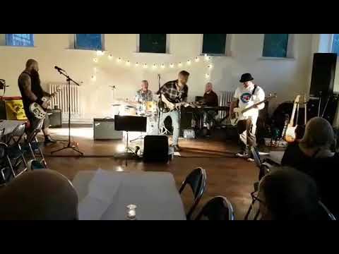 Chris Davey Music: performing Cocaine by Eric Clapton with his blues-rock band, Blue Evolution