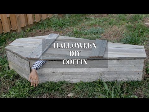 DIY Halloween Coffin Tutorial (Reclaimed Wood)